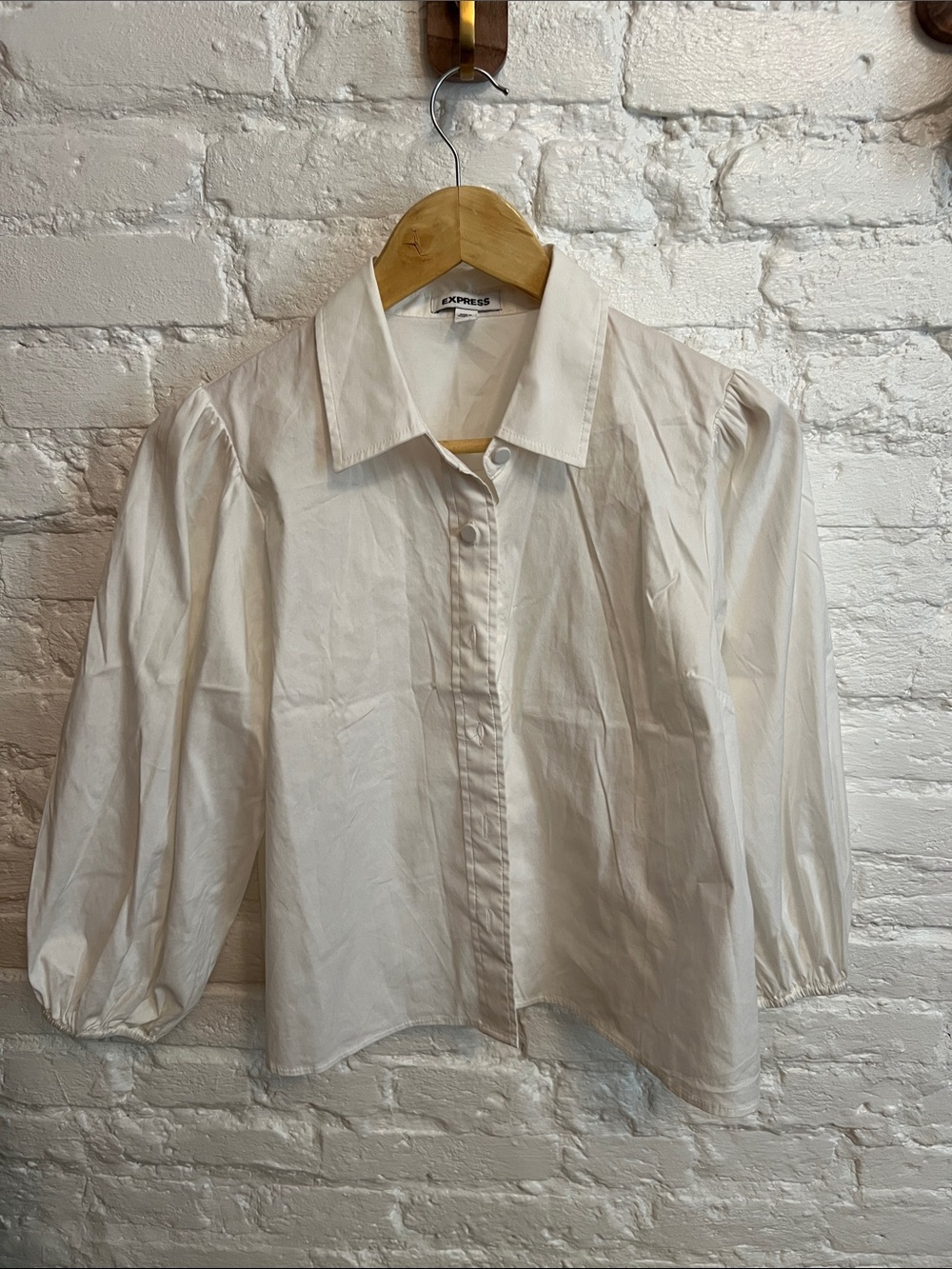 Express White Button-Up Cotton Shirt with Classic Collar